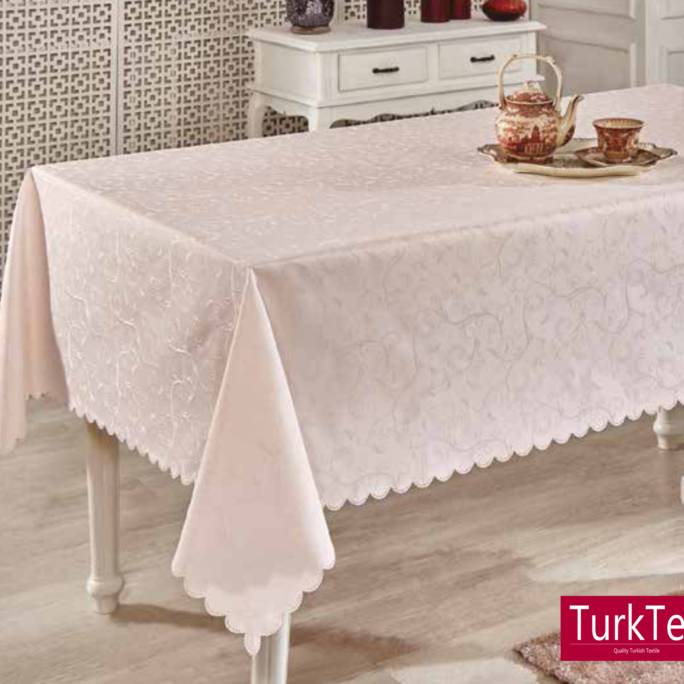 מפת שולחן פוליאסטר מסדרת מירב מבית טורק טקס